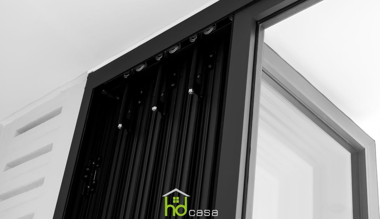Montaggio delle porte a soffietto, come effettuarlo? La guida in 4 semplici step - HD casa
