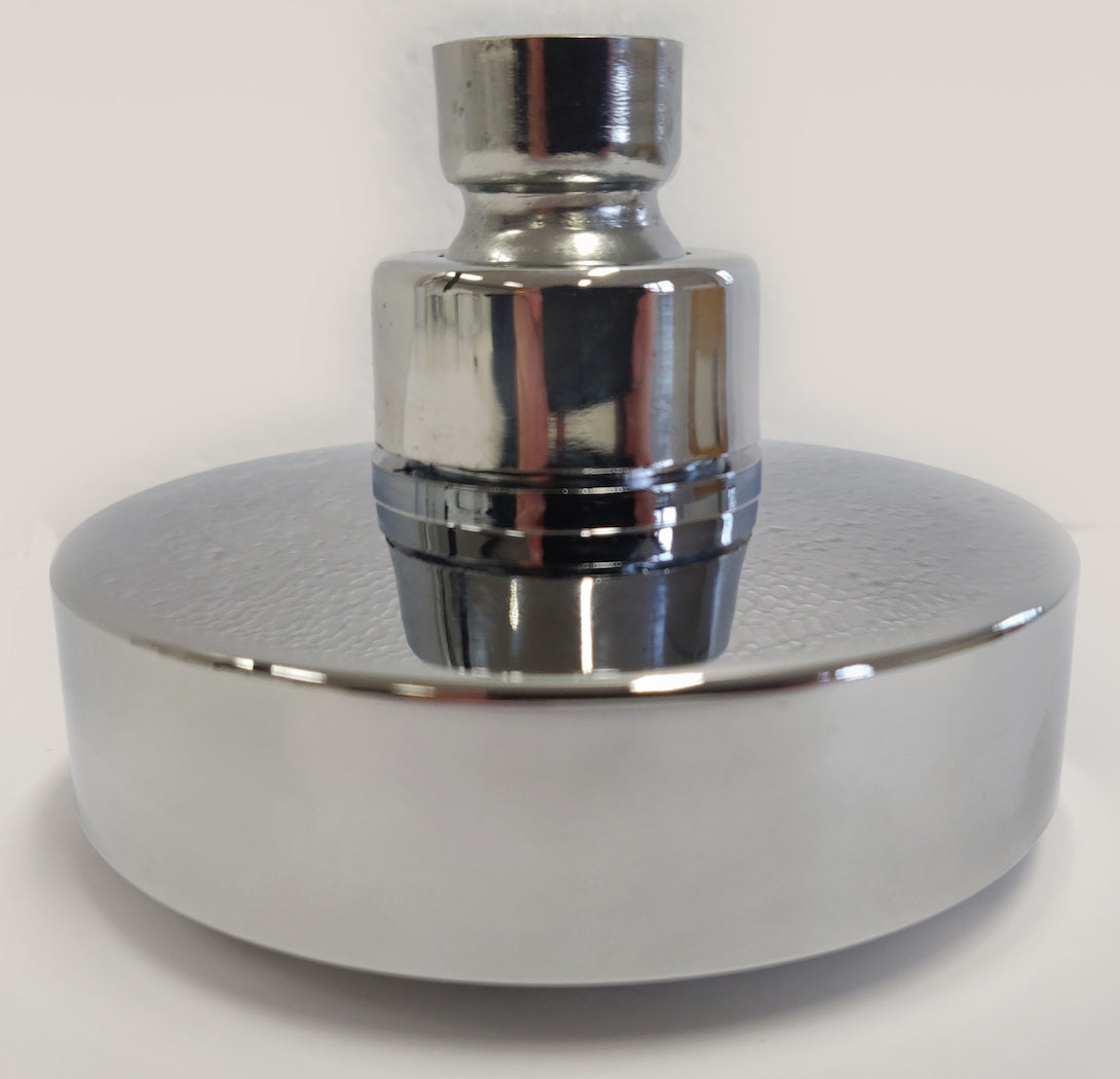 Doccia giardino solare Arkema in resina bianca con lavapiedi