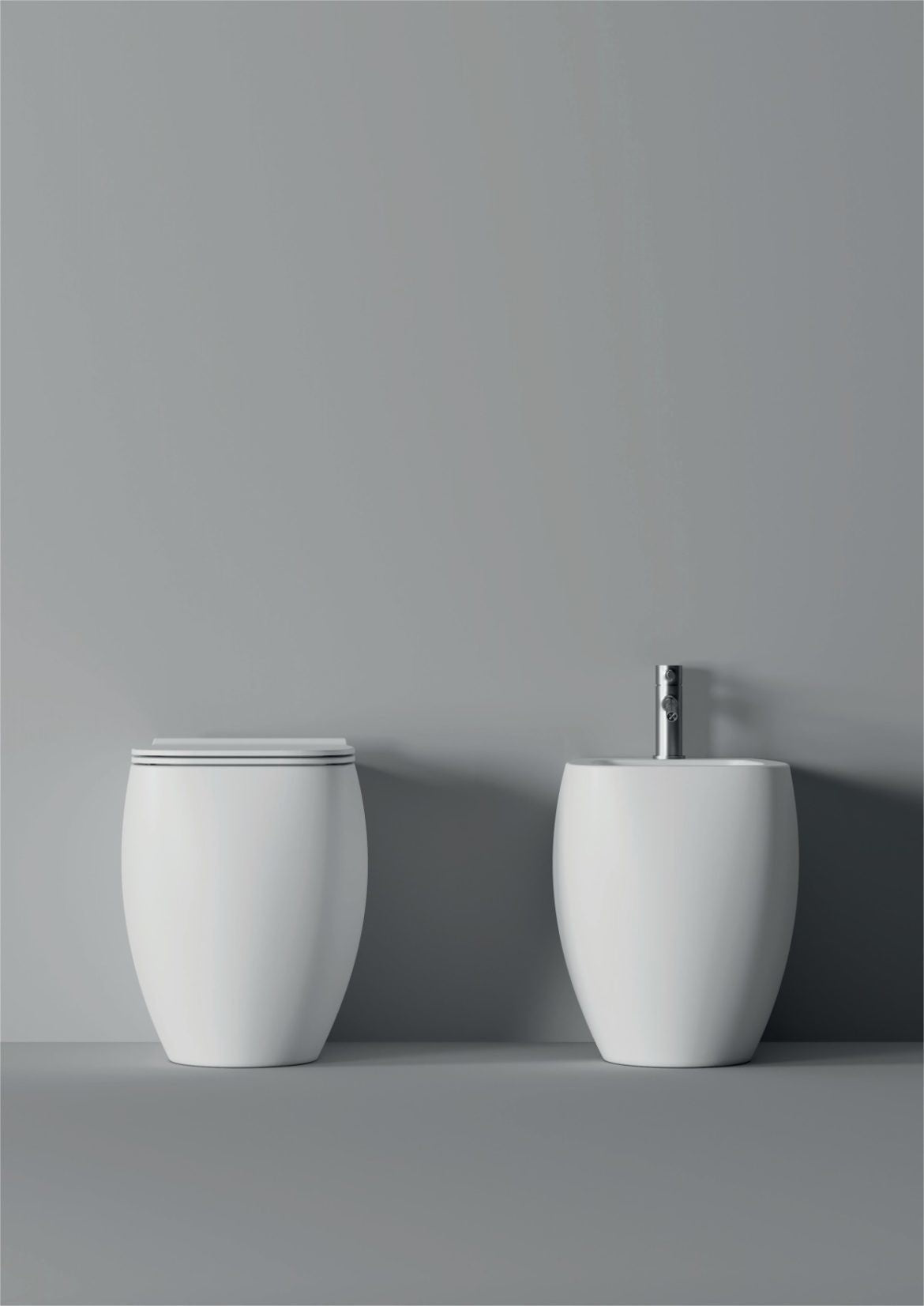 Alice Ceramica sanitari filomuro serie Nur senza brida con sedile softclose