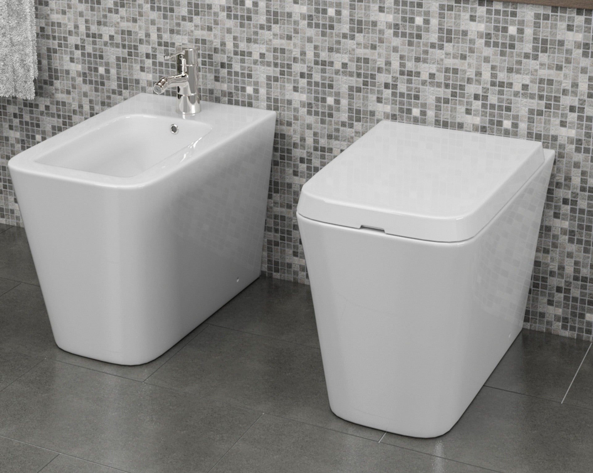 Coppia sanitari in ceramica  filomuro WC e bidet con sedile soft close