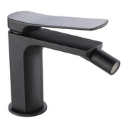 Miscelatore bidet monoforo in ottone nero opaco modello Kora con leva inclinata e piletta clic-clac inclusa