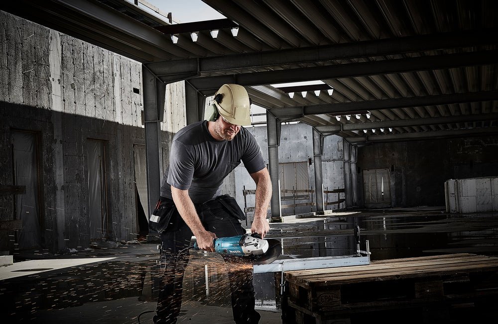 Smerigliatrice angolare Ga9020 Makita Ø 230 mm - 2200 watt - HD casa