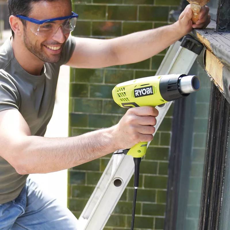 Termosoffiatore Ehg2000 Ryobi 2000 watt - HD casa
