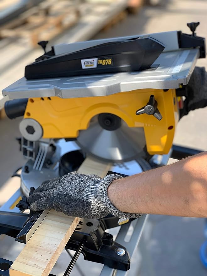 Troncatrice per legno tr 076' lama Ø 210 mm — FEMI - HD casa