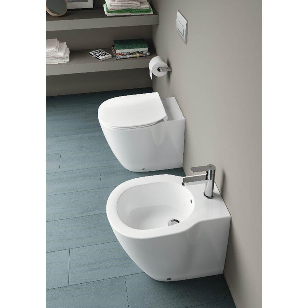 Vaso filo parete aquablade scarico univ. traslato Connect con sedile chiusura rallentata — Ideal Standard - HD casa