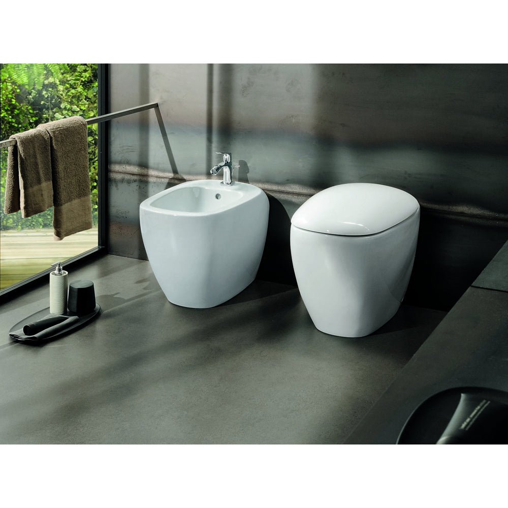 Vaso filo parete rimfree Citterio con sedile chiusura rallentata — Geberit - HD casa