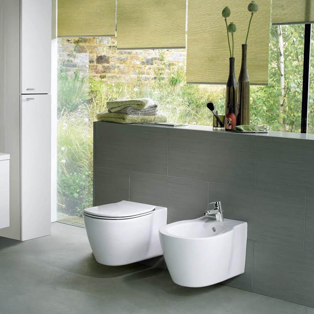 Vaso sospeso Connect aquablade con sedile chiusura rallentata — Ideal Standard - HD casa